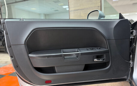 Dodge Challenger III рестайлинг 2, 2013 год, 2 350 000 рублей, 23 фотография