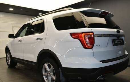 Ford Explorer VI, 2018 год, 3 050 000 рублей, 5 фотография