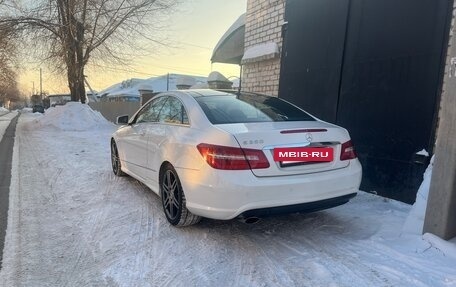 Mercedes-Benz E-Класс, 2013 год, 1 390 000 рублей, 7 фотография