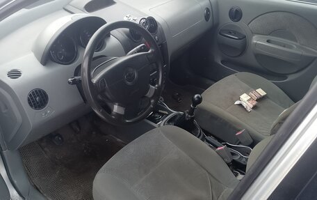 Chevrolet Aveo III, 2004 год, 6 фотография