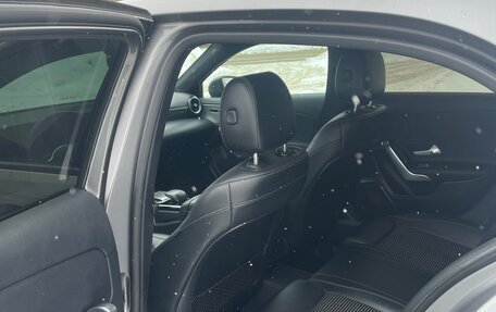 Mercedes-Benz A-Класс, 2019 год, 2 400 000 рублей, 8 фотография