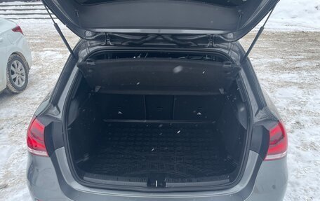 Mercedes-Benz A-Класс, 2019 год, 2 400 000 рублей, 12 фотография