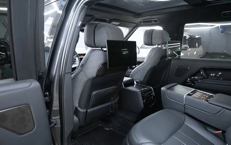 Land Rover Range Rover IV рестайлинг, 2022 год, 25 000 000 рублей, 28 фотография