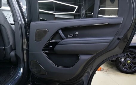 Land Rover Range Rover IV рестайлинг, 2022 год, 25 000 000 рублей, 38 фотография