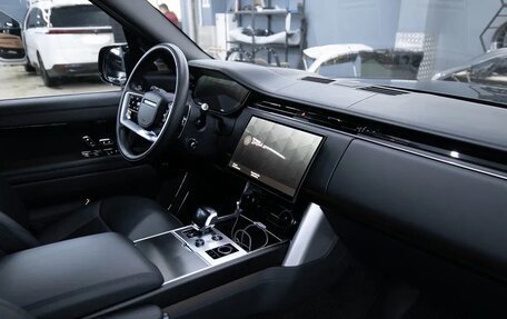 Land Rover Range Rover IV рестайлинг, 2022 год, 25 000 000 рублей, 20 фотография