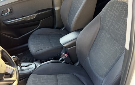 KIA Rio III рестайлинг, 2013 год, 699 999 рублей, 13 фотография