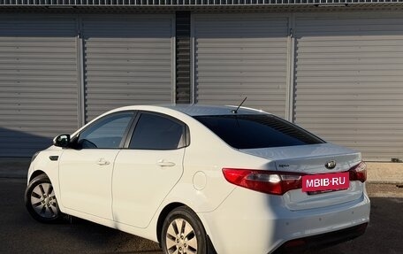 KIA Rio III рестайлинг, 2013 год, 699 999 рублей, 3 фотография