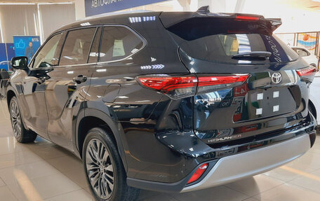 Toyota Highlander, 2025 год, 5 610 000 рублей, 4 фотография