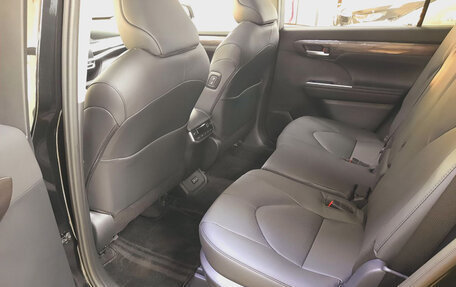 Toyota Highlander, 2025 год, 5 610 000 рублей, 12 фотография