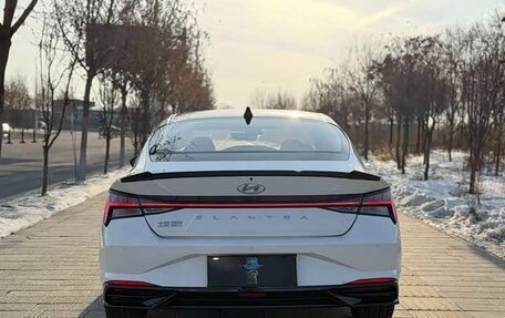 Hyundai Elantra, 2022 год, 1 640 000 рублей, 3 фотография