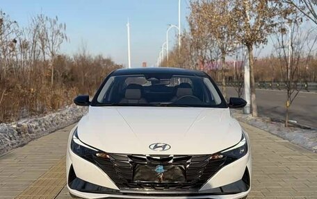 Hyundai Elantra, 2022 год, 1 640 000 рублей, 6 фотография