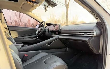 Hyundai Elantra, 2022 год, 1 640 000 рублей, 9 фотография