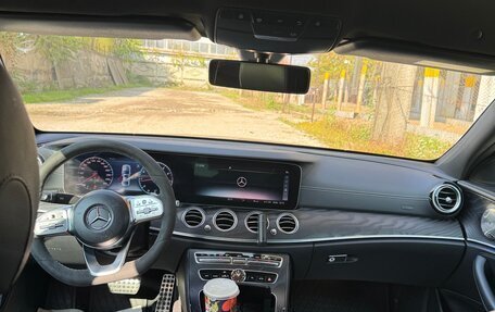 Mercedes-Benz E-Класс, 2019 год, 2 900 000 рублей, 7 фотография