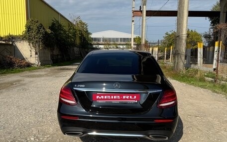 Mercedes-Benz E-Класс, 2019 год, 2 900 000 рублей, 5 фотография