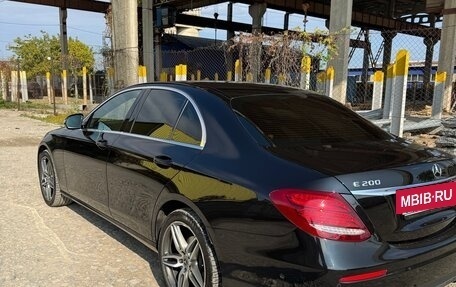 Mercedes-Benz E-Класс, 2019 год, 2 900 000 рублей, 6 фотография