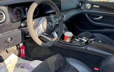 Mercedes-Benz E-Класс, 2019 год, 2 900 000 рублей, 8 фотография