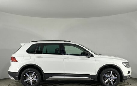Volkswagen Tiguan II, 2019 год, 2 350 000 рублей, 11 фотография
