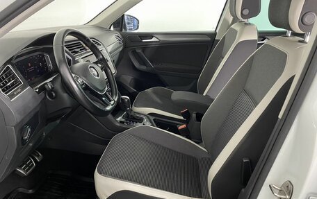 Volkswagen Tiguan II, 2019 год, 2 350 000 рублей, 12 фотография