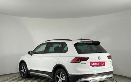Volkswagen Tiguan II, 2019 год, 2 350 000 рублей, 7 фотография