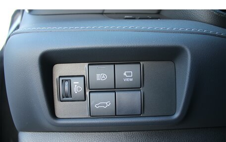 Toyota Highlander, 2025 год, 5 930 000 рублей, 24 фотография