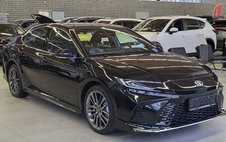 Toyota Camry, 2025 год, 4 600 000 рублей, 3 фотография