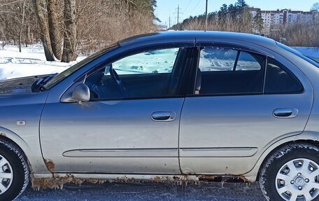 Nissan Bluebird Sylphy II, 2001 год, 330 000 рублей, 3 фотография