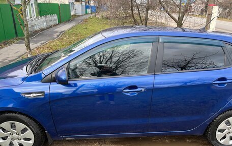 KIA Rio III рестайлинг, 2012 год, 700 000 рублей, 2 фотография