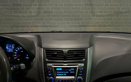 Hyundai Solaris II рестайлинг, 2015 год, 1 159 000 рублей, 12 фотография