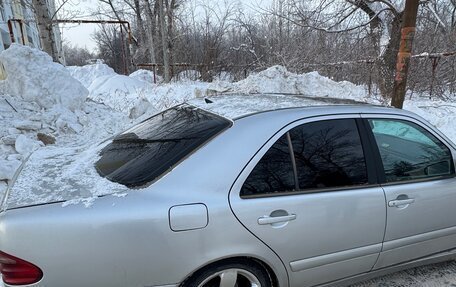 Mercedes-Benz E-Класс, 2001 год, 470 000 рублей, 3 фотография