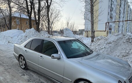 Mercedes-Benz E-Класс, 2001 год, 470 000 рублей, 2 фотография