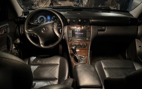 Mercedes-Benz C-Класс, 2004 год, 750 000 рублей, 20 фотография