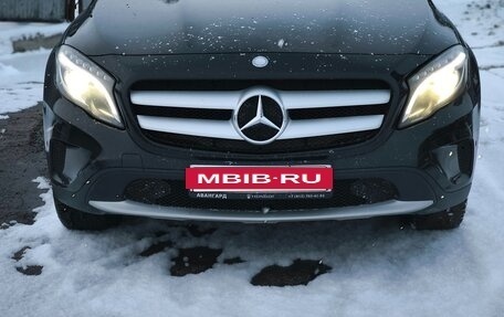 Mercedes-Benz GLA, 2015 год, 1 830 000 рублей, 2 фотография