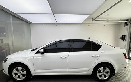 Skoda Octavia, 2018 год, 1 639 000 рублей, 8 фотография