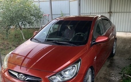 Hyundai Solaris II рестайлинг, 2014 год, 875 000 рублей, 2 фотография