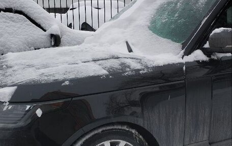 Land Rover Range Rover IV рестайлинг, 2018 год, 3 990 000 рублей, 3 фотография