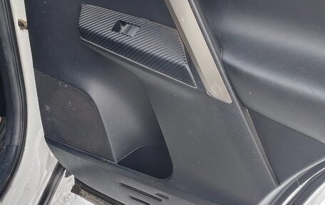 Toyota RAV4, 2014 год, 1 800 000 рублей, 6 фотография