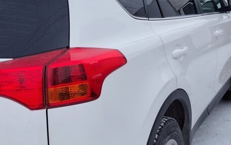 Toyota RAV4, 2014 год, 1 800 000 рублей, 4 фотография