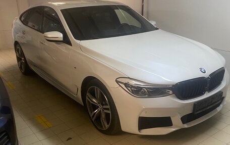 BMW 6 серия, 2018 год, 4 300 000 рублей, 2 фотография