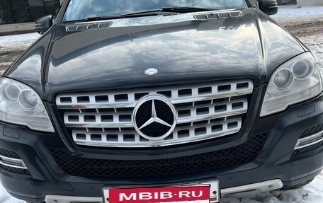 Mercedes-Benz M-Класс, 2011 год, 1 900 000 рублей, 8 фотография