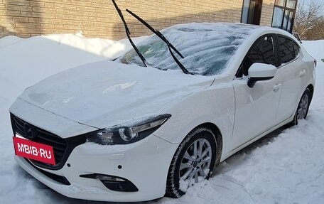 Mazda 3, 2017 год, 1 750 000 рублей, 2 фотография