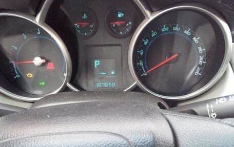 Chevrolet Cruze II, 2012 год, 850 000 рублей, 4 фотография