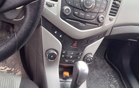 Chevrolet Cruze II, 2012 год, 850 000 рублей, 3 фотография