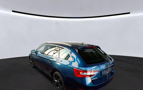 Skoda Superb III рестайлинг, 2022 год, 2 542 000 рублей, 2 фотография