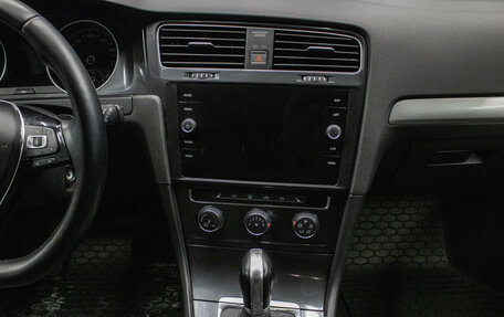 Volkswagen Golf VII, 2017 год, 1 499 000 рублей, 7 фотография