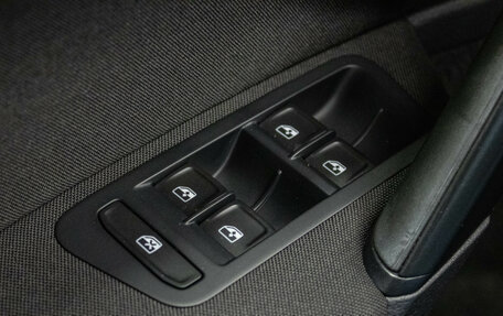 Volkswagen Golf VII, 2017 год, 1 499 000 рублей, 13 фотография