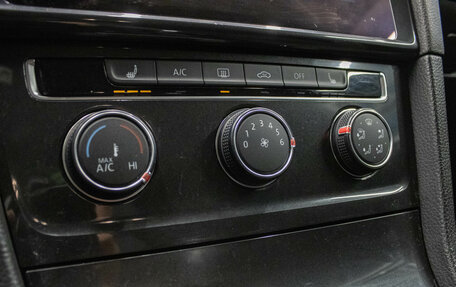 Volkswagen Golf VII, 2017 год, 1 499 000 рублей, 19 фотография