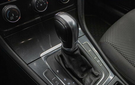 Volkswagen Golf VII, 2017 год, 1 499 000 рублей, 20 фотография