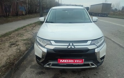 Mitsubishi Outlander III рестайлинг 3, 2021 год, 2 550 000 рублей, 1 фотография