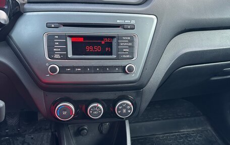 KIA Rio III рестайлинг, 2015 год, 840 000 рублей, 23 фотография