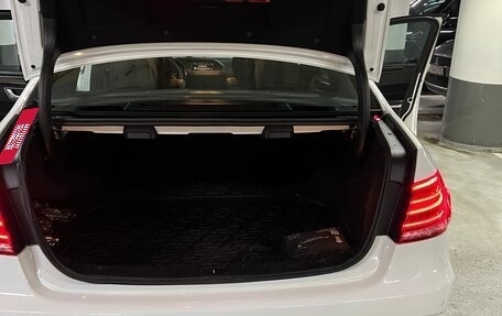 Mercedes-Benz E-Класс, 2015 год, 2 400 000 рублей, 10 фотография